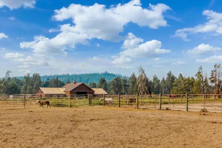 Mt. Bachelor & Sun River Get Away Bend Exterior foto