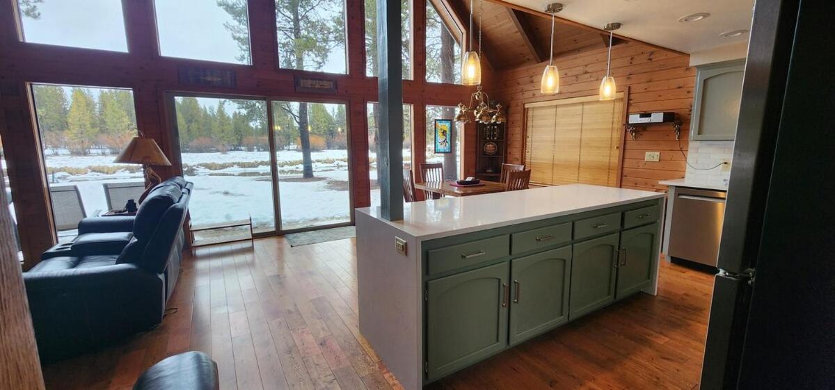 Mt. Bachelor & Sun River Get Away Bend Exterior foto